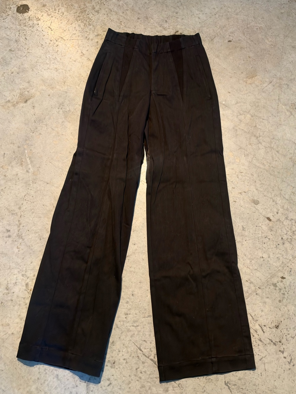 ALO Yoga women’s Black Straight-Leg trouser Performance Pants